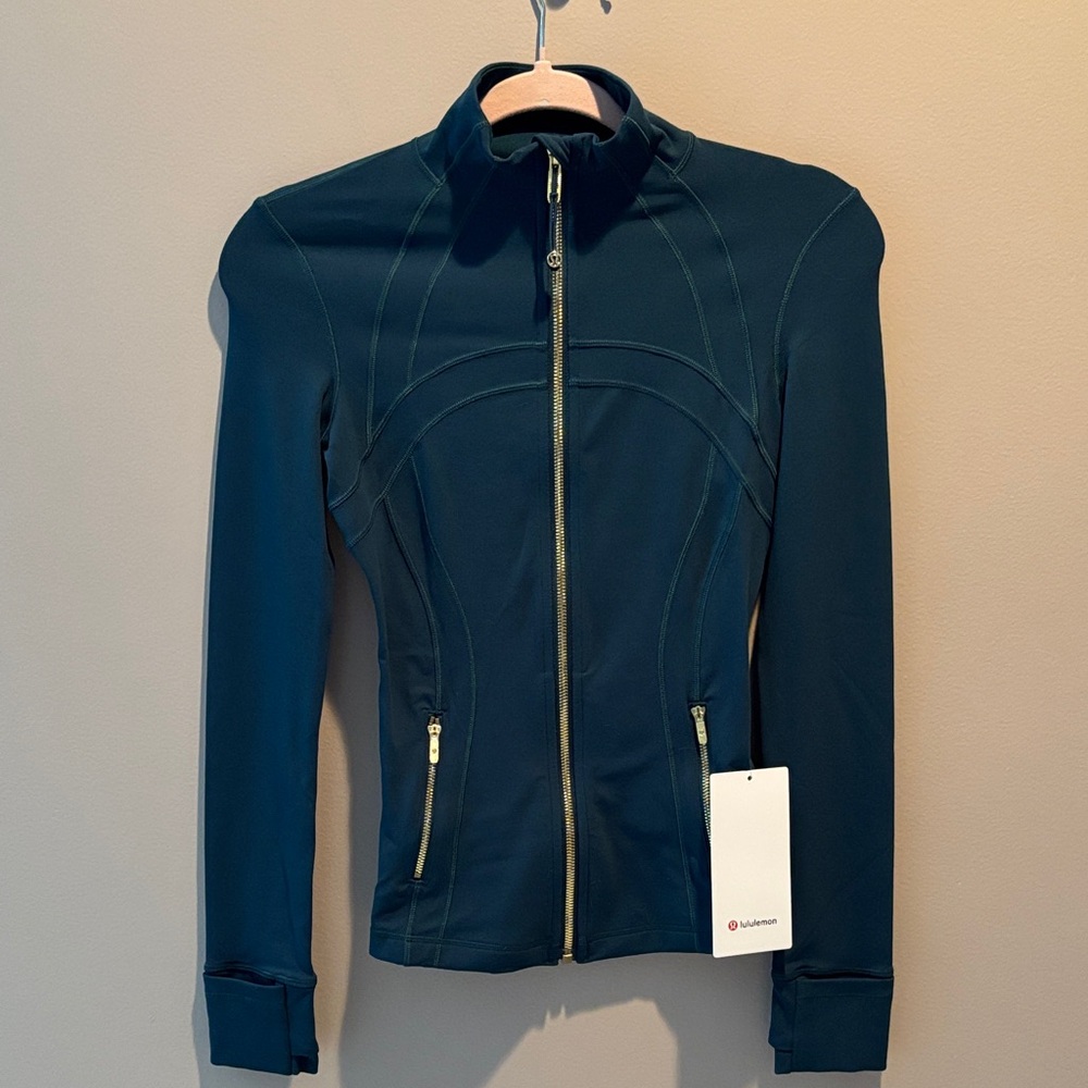 LULULEMON DEFINE JACKET *NULU IN INDOCHINE BLUE/GOLD SZ 2 NWT